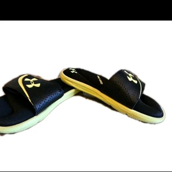 Under Armour  Kids UA B Ignite VI Black/Yellow Slip On Slides Sandals Size US 5Y