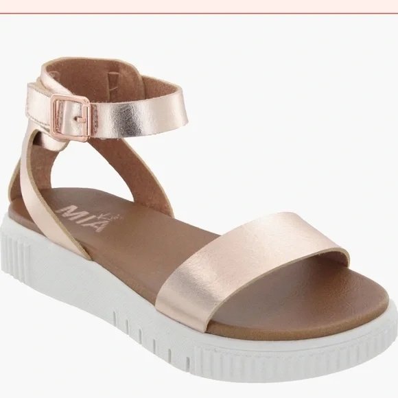 MIA KIDS Girls Champagne Gold Sz 4