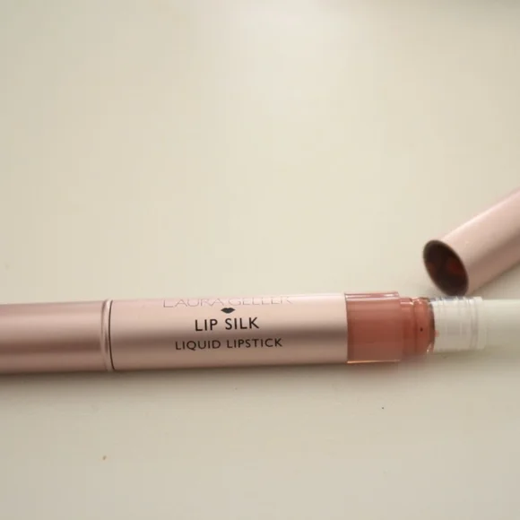 🧚‍♀️FRENCH KISS Laura Geller DISCONTINUED Lip Silk NWOBOX