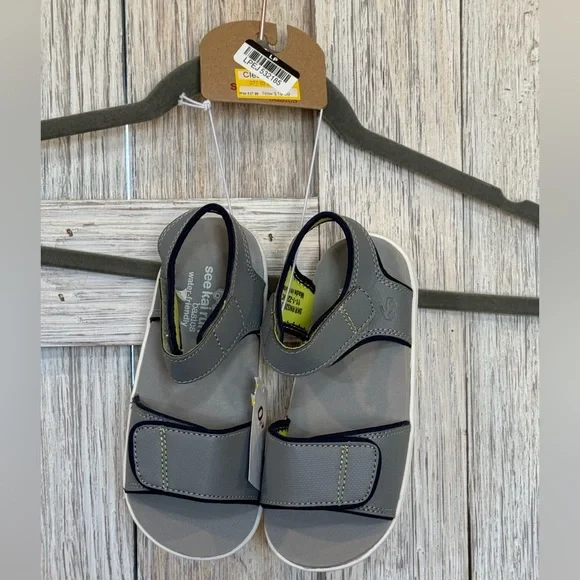 See Kai Run Grey Kids' Adjustable Sandals sz 12 toddler dirt on soles