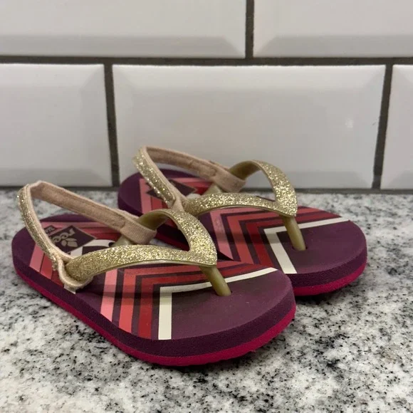 Reef Toddler 3/4 Ahi Flip Flop Purple Gold Glitter Chevron Backstrap Beachwear