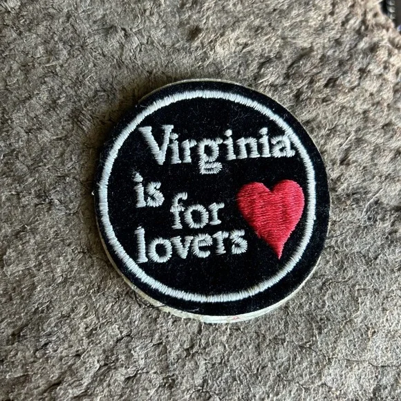 Vintage c 1980s VIRGINIA IS FOR LOVERS Red Heart Embroidered Patch