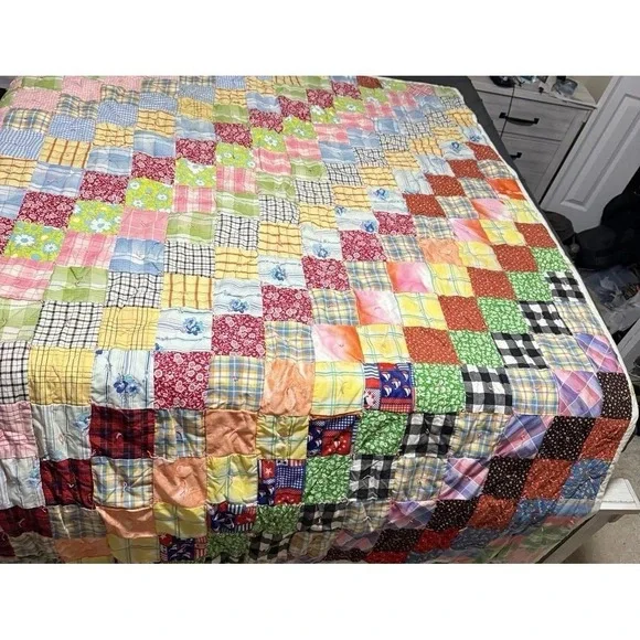 Vintage Handmade PATCWORK QUILT 77