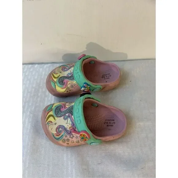 Crocs girls size 7 unicorn‎ jibbitz scuffed