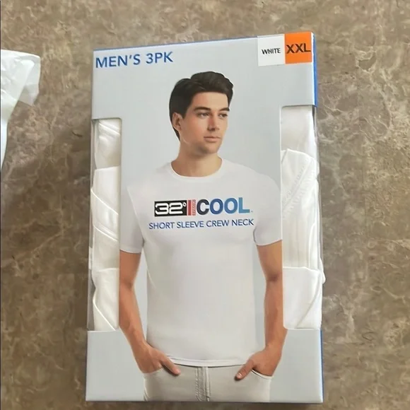 32 Degrees Men's White Crew Neck T-Shirt 3-Pack