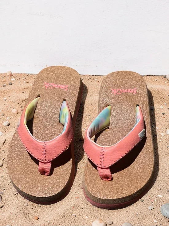 Sanuk Toddler Yoga Mat Sandals in Coral Pink Tie Dye | Size 7-8