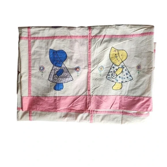 VINTAGE HANDMADE Sunbonnet‎ Style Appliqué Quilt Top Pink Folk Art 75x88
