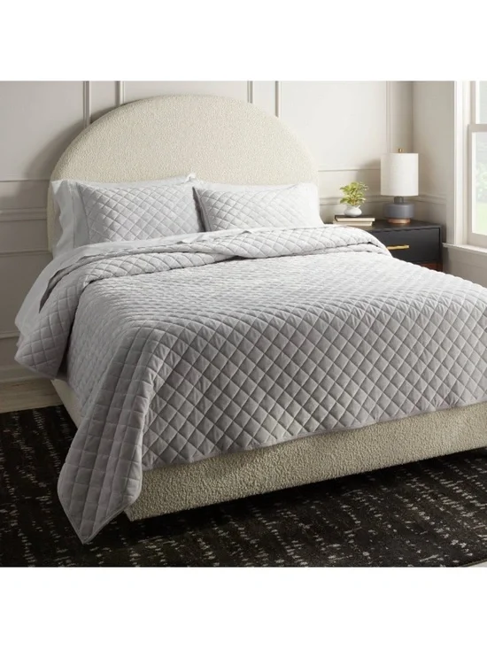 Threshold King Quilted Diamond Stitch Velvet Quilt - Light Gray