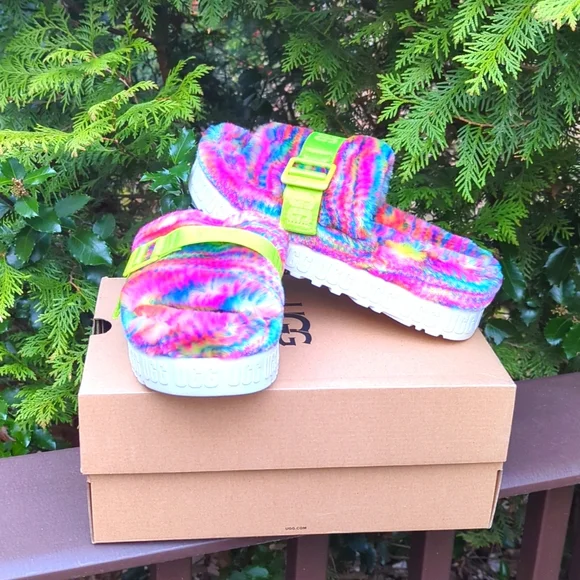 UGG Multicolor Fluffy Sandals