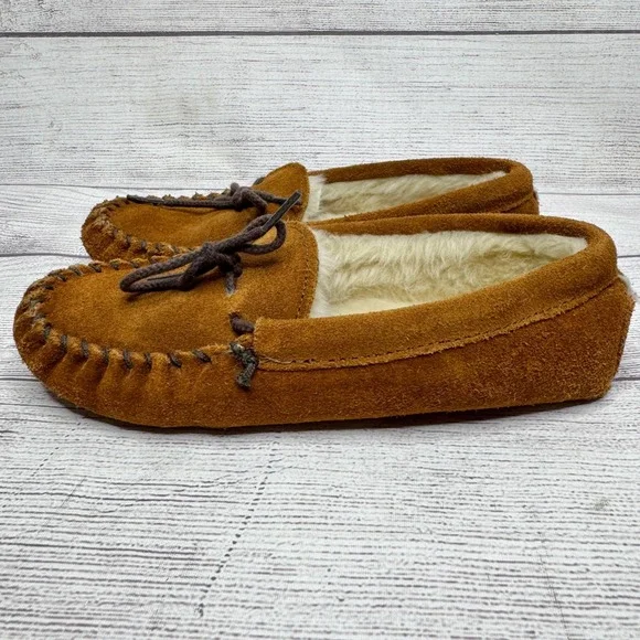 Minnetonka‎ Kids size 3 Moccasins Slippers Brown Suede Leather Lined Shoes
