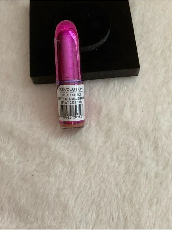 Revolution Metallic cream Lipstick - Never Be A Millionaire