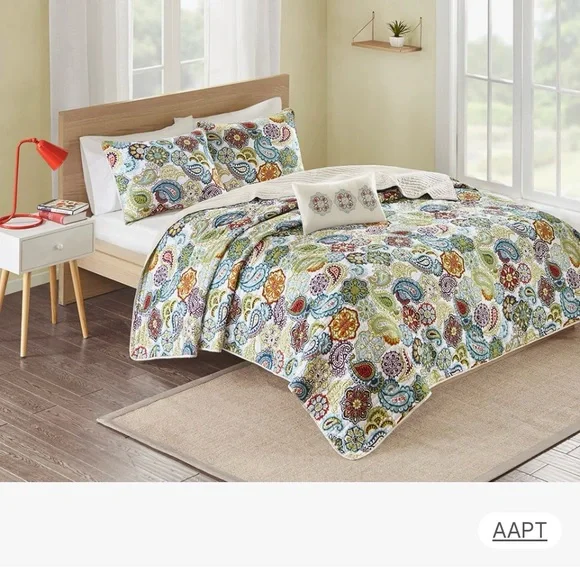 New. Still in package. Tamil Paisley Queen quilt set. Boho