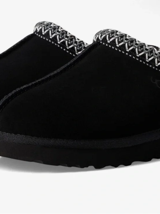 Ugg Tansman 2 boys sz 3 black slippers