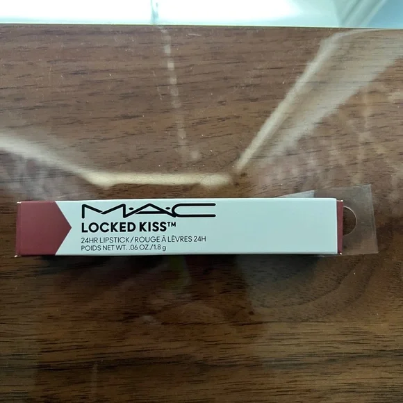 NEW! MAC 24 hour locked kiss lipstick in Extra Chili