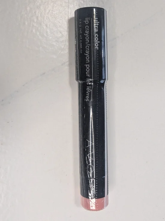 Avon Ultra Color Lip Crayon in Dusty Rose