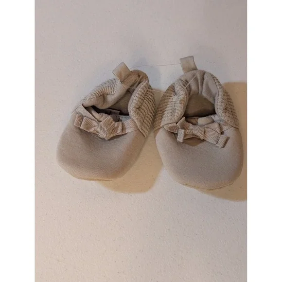Baby Girl Crib Shoes 3–6 Months‎ – Soft Sole Knit Bow Slippers Beige