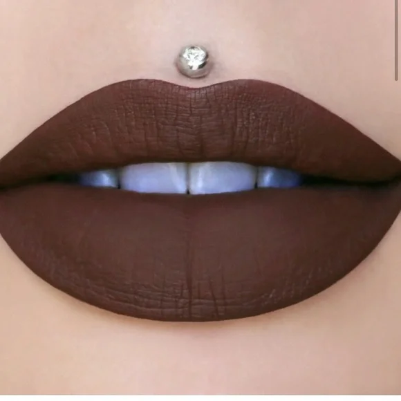 DOMINATRIX New in Box Jeffree Star Velour Liquid Lipstick Dark Chocolate matte