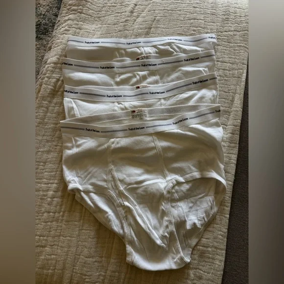 Vintage Fruit of the Loom Men's‎ White Briefs