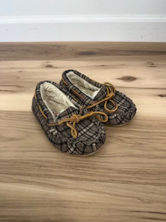 Minnetonka Brown Plaid Kids Moccasin Slippers