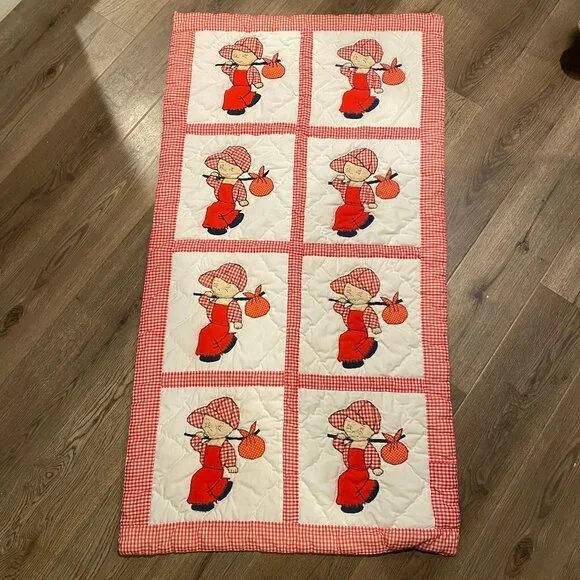 Vintage Handmade Baby‎ Quilt 50