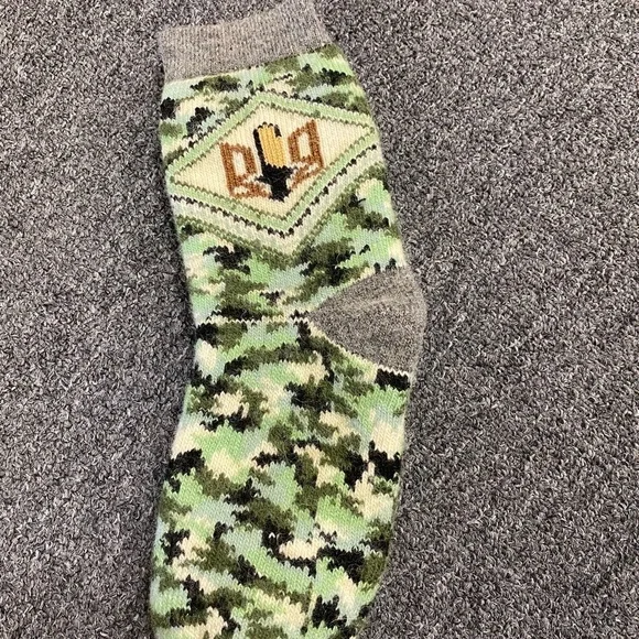 Camouflage Green and Gray Men's Casual Socks