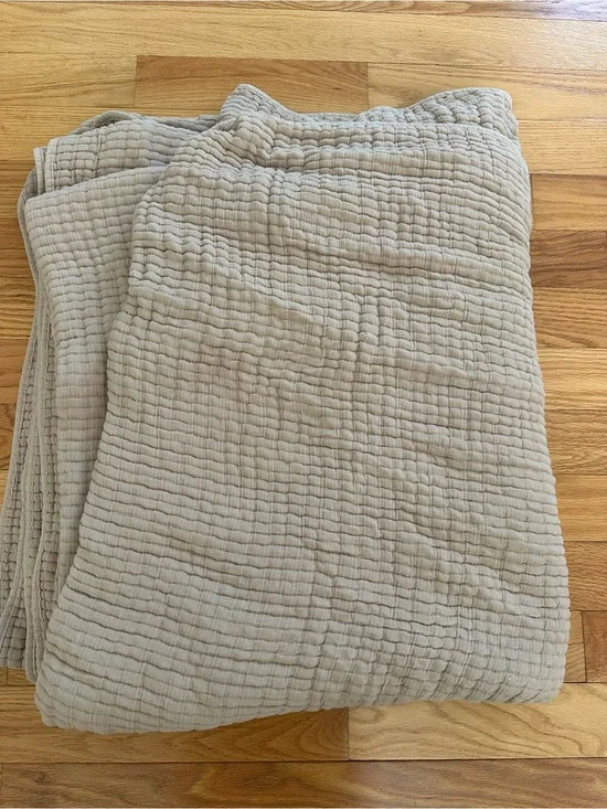 Parachute Cloud Gauze Blanket in Light Beige King Size  100% Organic Cotton