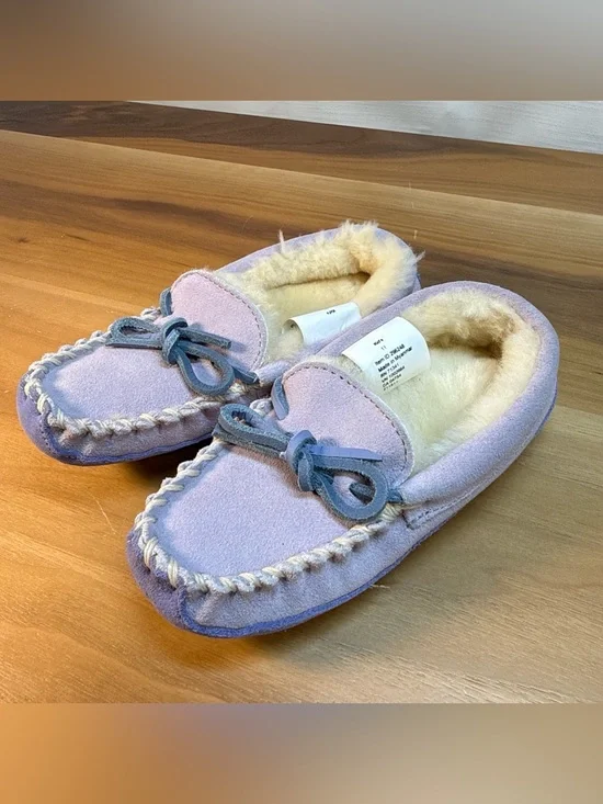LL Bean Toddler Sz 11 Wicked Good Moccasins Purple Suede Lamb Shearling Slippers