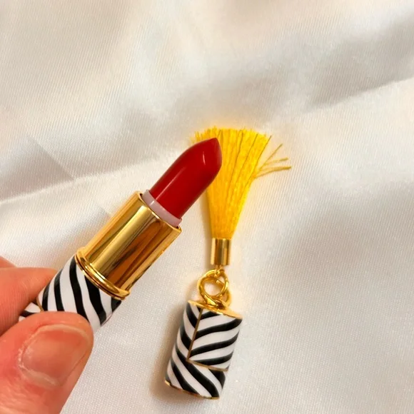 Carolina Herrera & Mac mini lipsticks