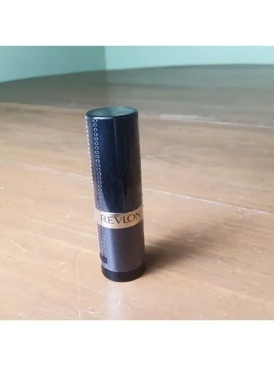 Revlon Super Lustrous Lipstick in Ravish Me Red 654