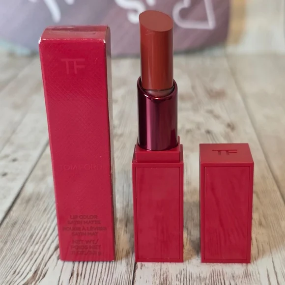 Tom Ford Lip Color Satin Matte Lipstick in Red
