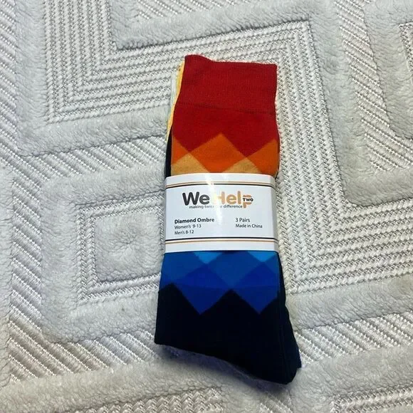 WE HELP - Diamond Style Socks - 3 Pairs