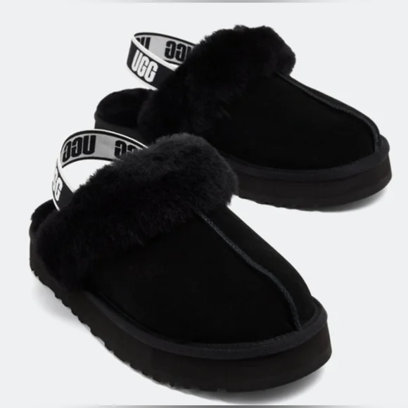 UGG Funkette Black Fluffy Shearling Slippers Big Kids Size 5 NWOT MSRP $120