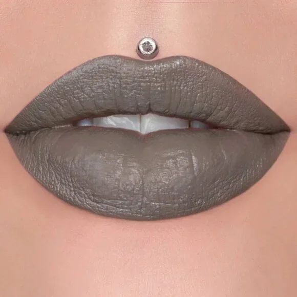 Jeffree Star Cosmetics Velvet Trap Lipstick - Grave Digger‎ (Grey) - NWB
