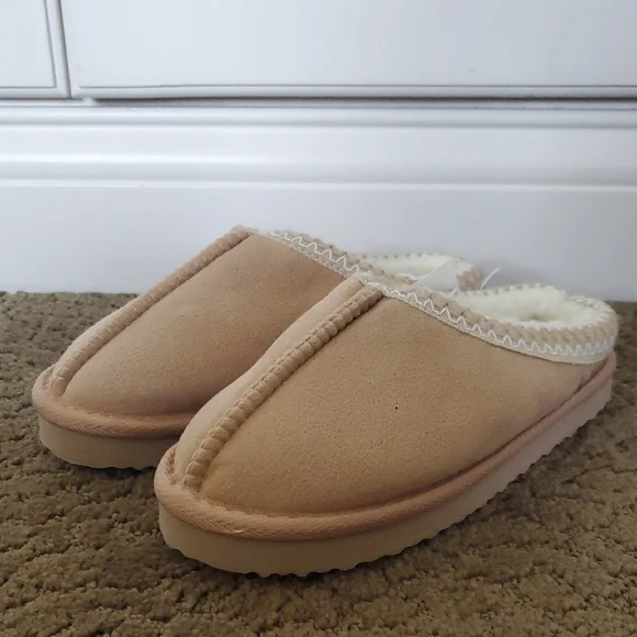 Girls Falls Creek Cozy Clog Slippers Size 10/11 12/13 1/2 3/4 Sherpa Lining NWT