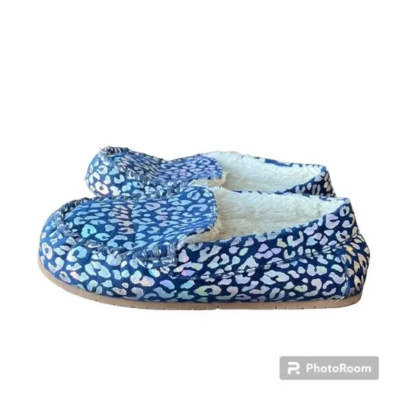 Lands' End rainbow holographic faux Sherpa lined slippers size 13 blue silver