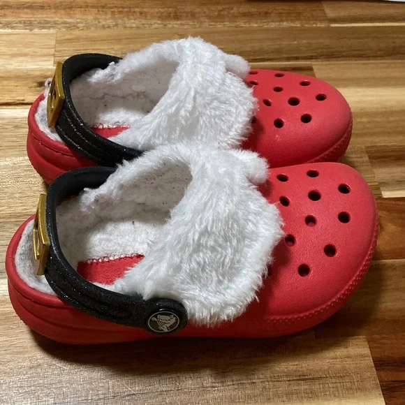 Santa CROCS Cozy Red‎ Kids Clogs with Faux Fur Lining Size 9 Toddler