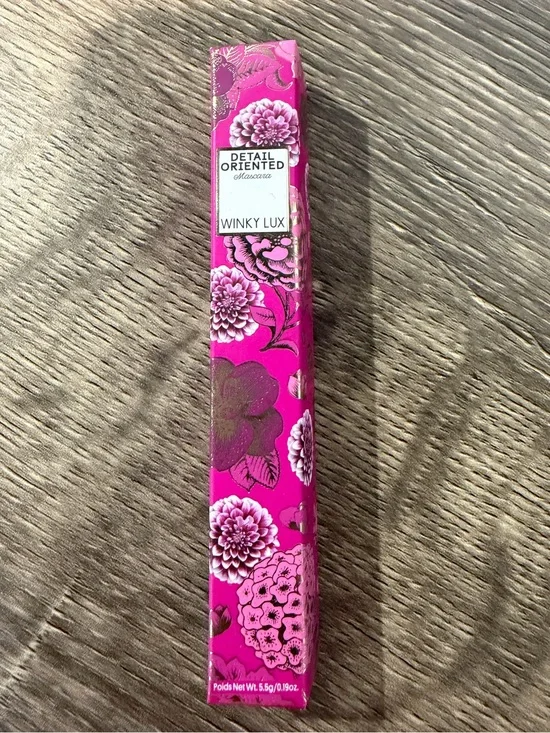 WINKY LUX Detail Oriented Mascara in Type A Black NEW