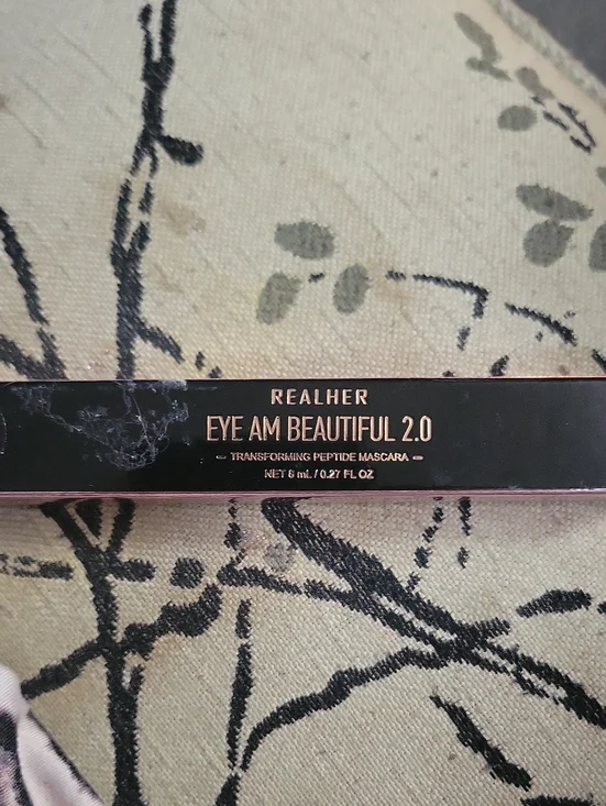 RealHer Eye Am Beautiful 2.0 Mascara — Black with Rose Gold Accents