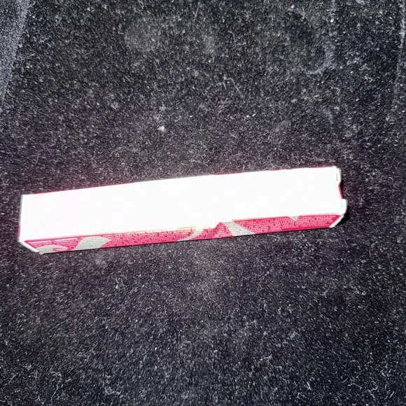 New Rare Mary Kay Ultimate Lash Lengthening Black Mascara NIB Smudge Proof. 5572