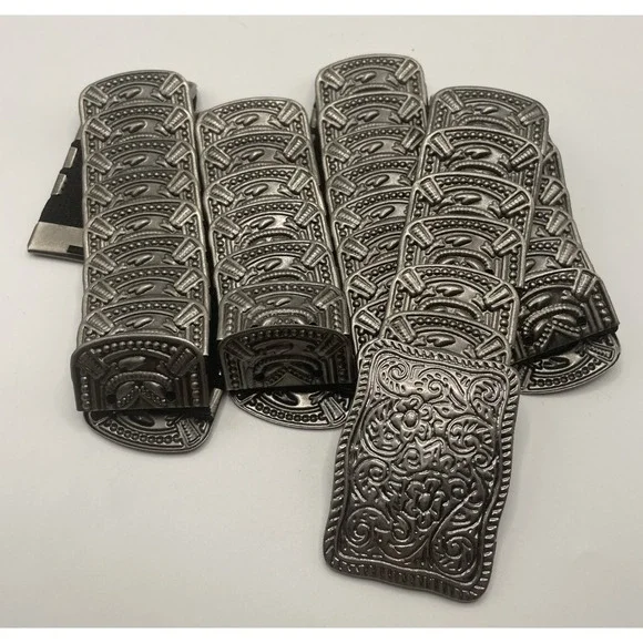 Vintage 1990s Silver Tone Shingled Embossed Metal Stretch Belt 34-43 inch