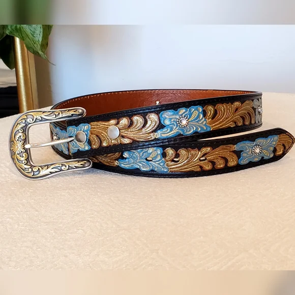 Nocona Western Leather Floral Tooled Rhinestone Stud Belt, Med, LIKE NEW