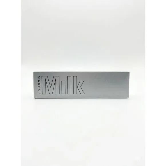 MILK KUSH MASCARA NEW IN BOX IN THE COLOR (BOOM) BLACKEST BLACK FULL SIZE