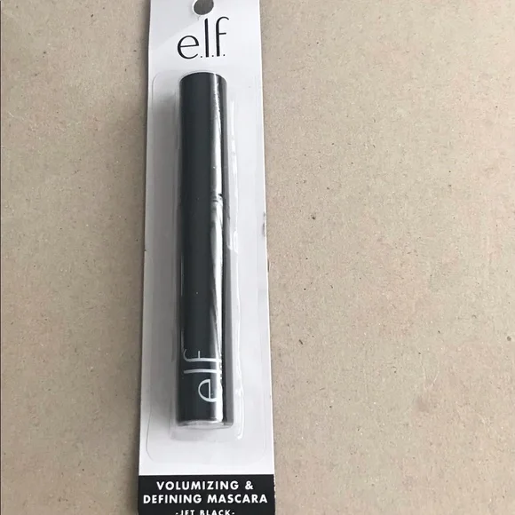 New Sealed in Package elf Mascara Jet Black Volumizing Defining .19 fl oz