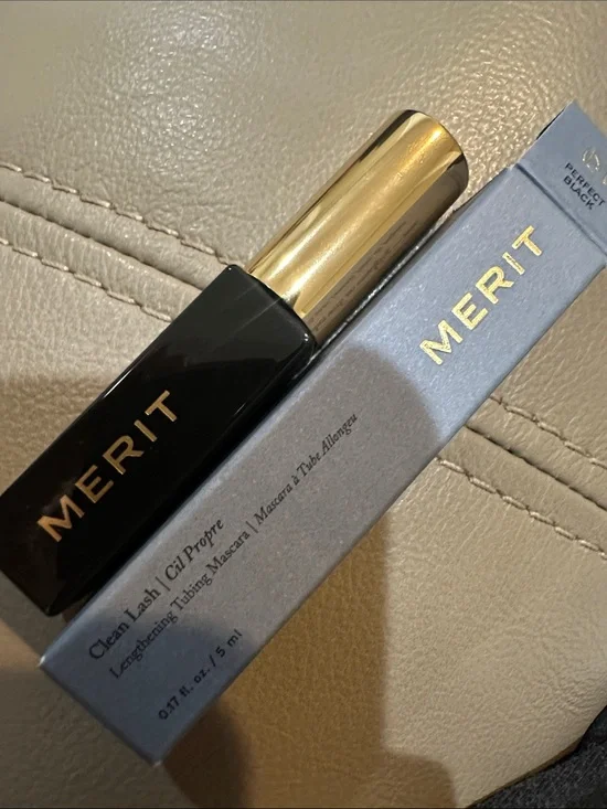 Merit Clean Lash Lengthening Tubing Mascara in Perfect Black - 5ml