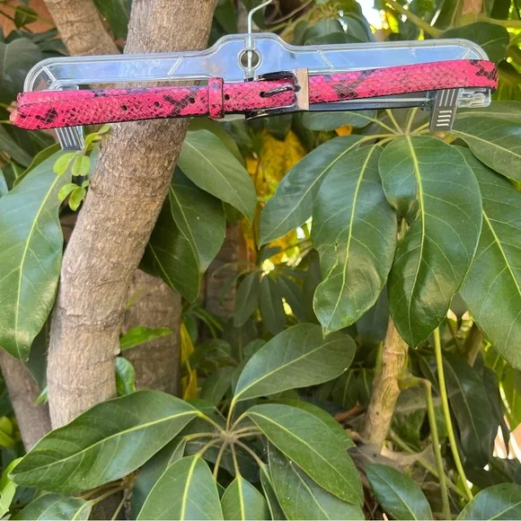 Vintage WCM New York snakeskin / python belt in pink and black.
