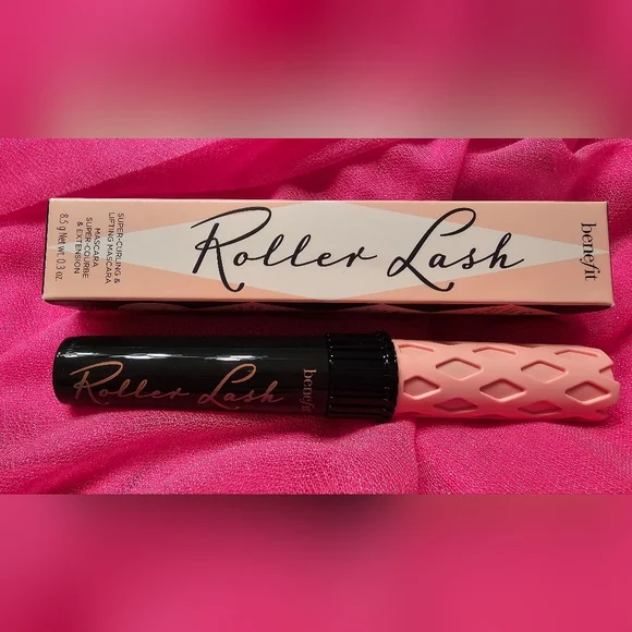 Benefit Roller Lash Mascara - Black and Peach
