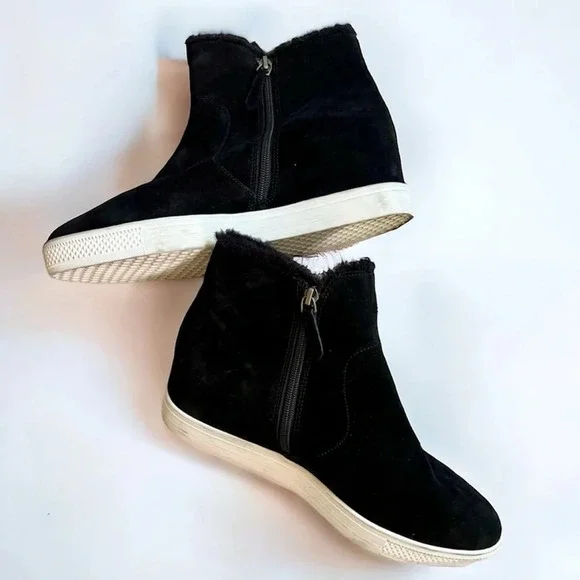 CASLON Black Suede Averie Booties Water Resistant Leather Size 11