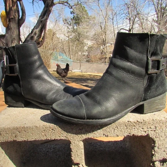 Donald J Pliner Primo black leather biker-style ankle boots
