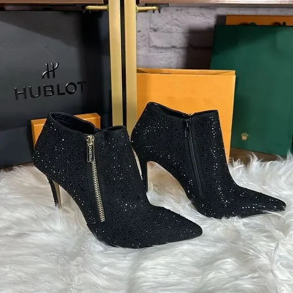 BNIB heeled booties
