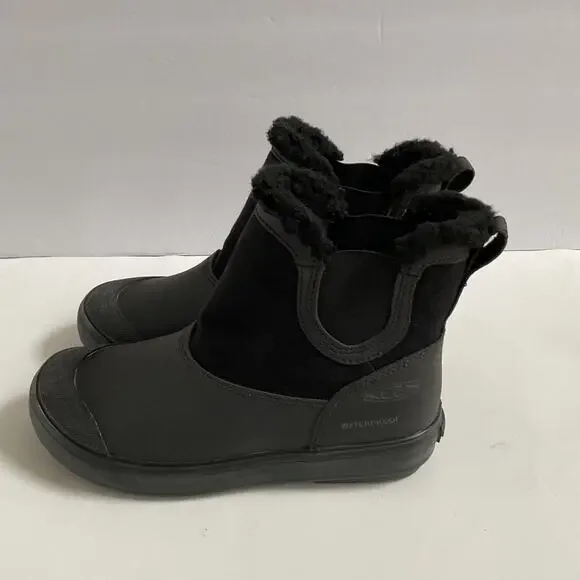 Keen Elsa Chelsea Womens Size 5 Fleeced Lined Waterproof Boots 400 Gram